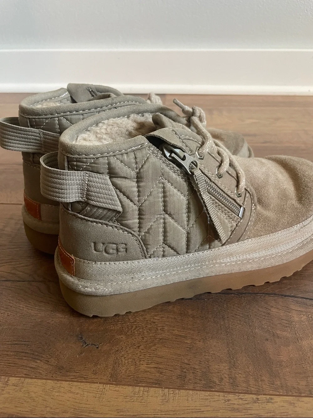 UGG Men's Neumel Zip Quilting Suede Boots Size 6 EU 39